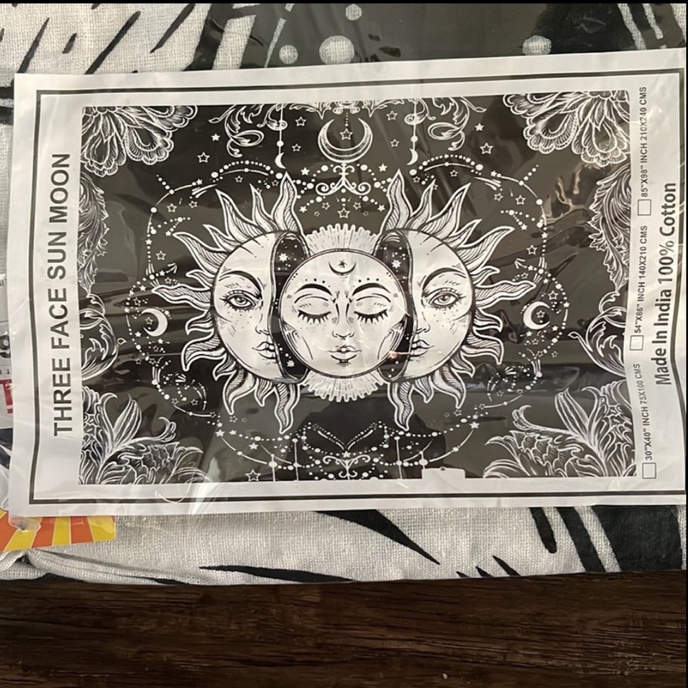 Sun and moon Wall tapestry - Picture 3 of 3